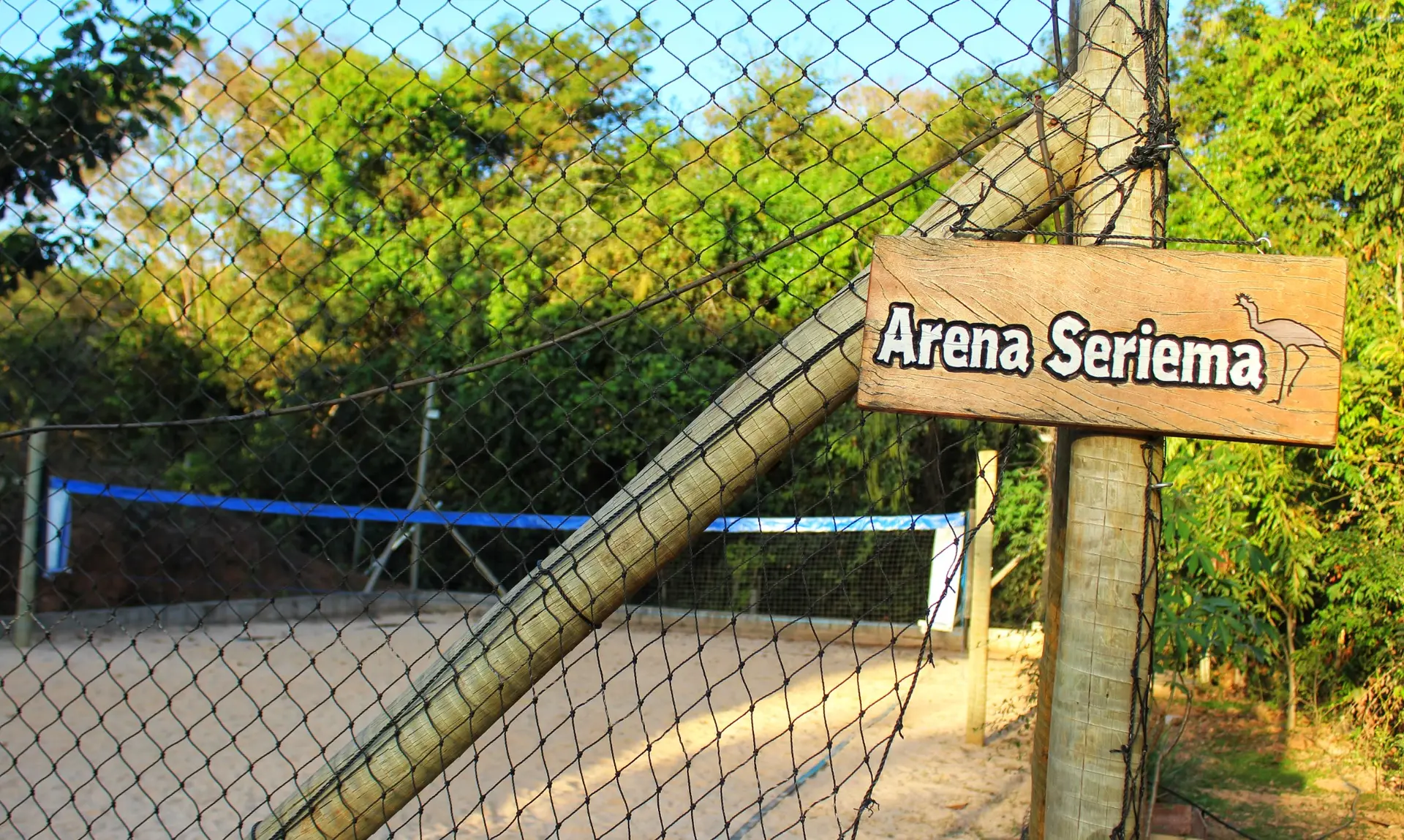 Arena Siriema com quadra de areia